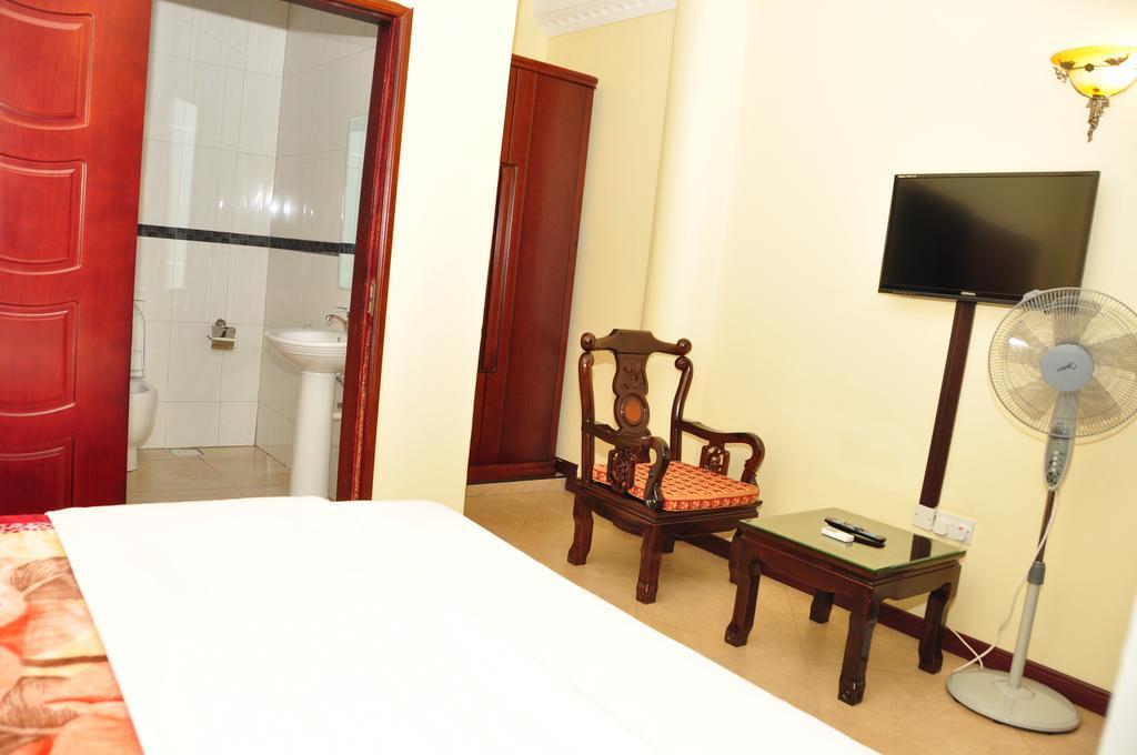 Biraj International Hotel Kampala Exterior photo